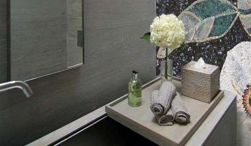 Change the entire design outlook of your bathroom by adding a mosaic pattern