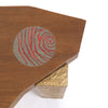 Mesa de centro única de madera de nogal con tablero de mosaico