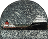 Escena de barco en un mosaico de diseño arqueado