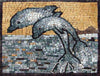 Deux mosaïques de dauphins mignons