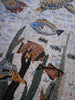 Bajo el arte del mosaico de peces y tortugas marinas