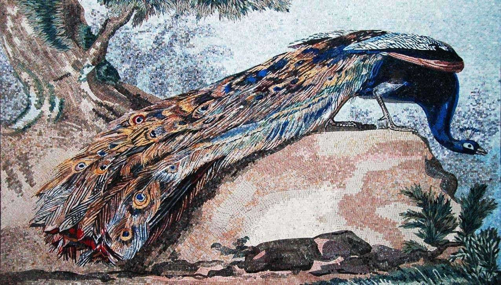Arte do mosaico - pavão em uma rocha