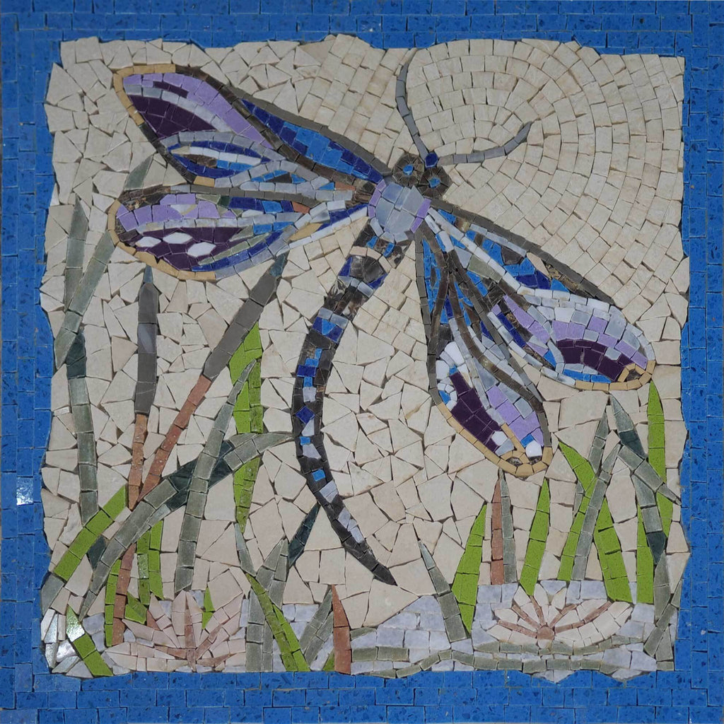 Arte del mosaico - libellula tropicale