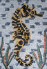 Opera d'arte in mosaico di pesce cavallo