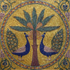 Arte em mosaico de pássaros - pavões sob a palmeira