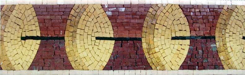 Motivo a mosaico con bordo a catena ovale