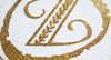 Medalhão personalizado com letras douradas em mosaico