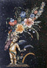 A arte floral em pedra do mosaico de querubins