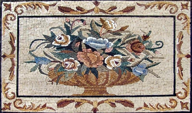 O antigo vaso de flores em mosaico