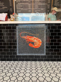 Arte em mosaico de vidro de camarão radiante